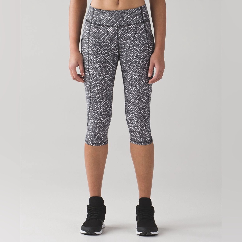 Lululemon Capri Leggings – Size 4